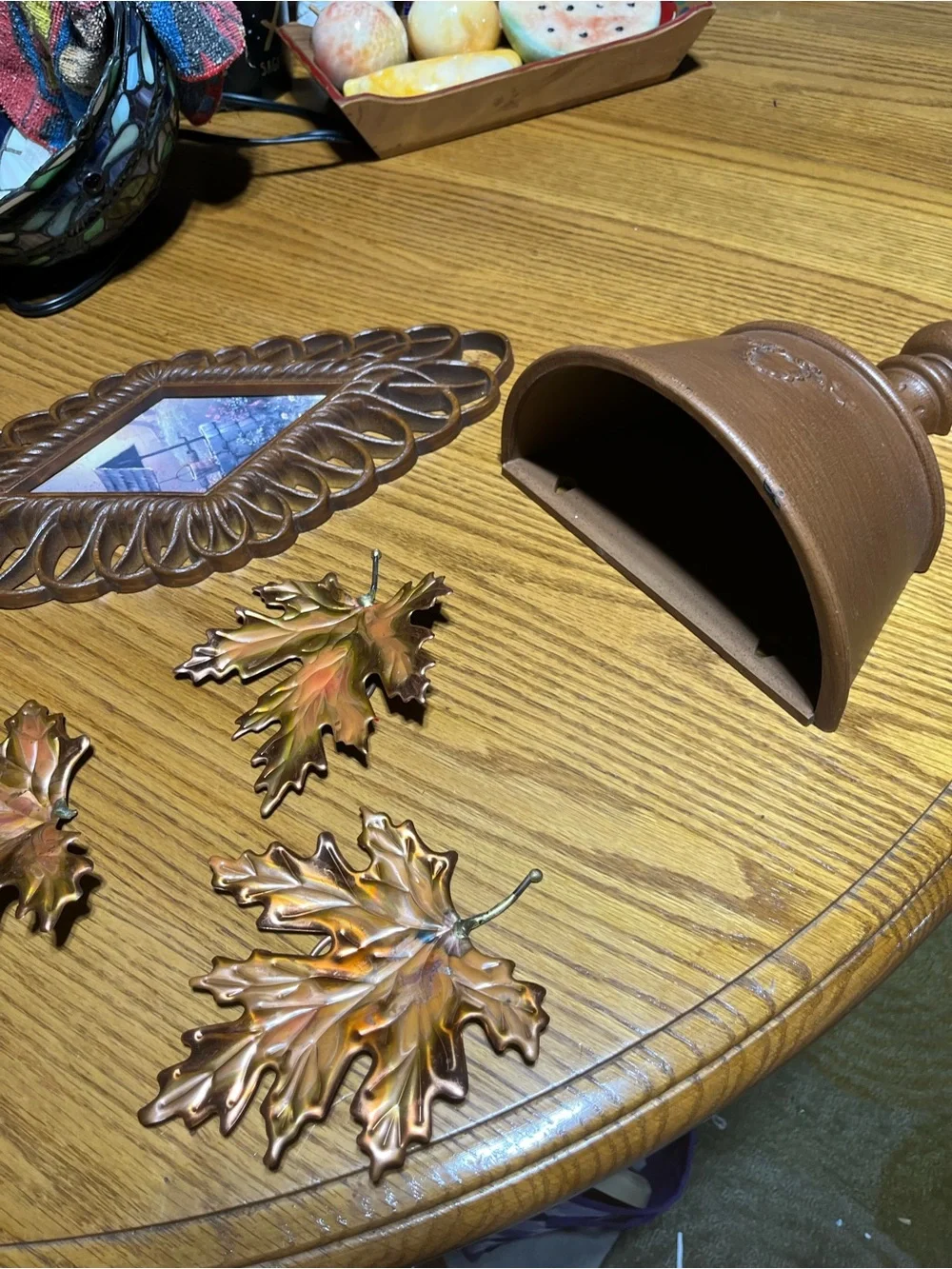 Home Interior Brown Wall Urn Planter with Leaf Accents & Picture